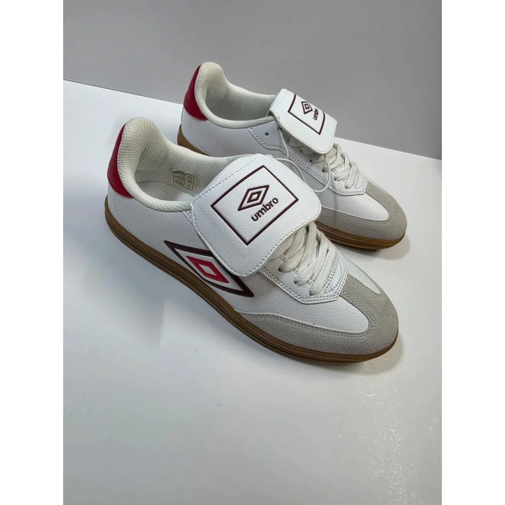 Umbro UMBRO-TX White Red Gum Soccer Sneakers Low Top Lace Up Rubber Outsole 10
